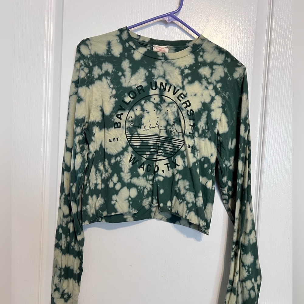 Baylor- lot of long sleeve shirts (S/M)